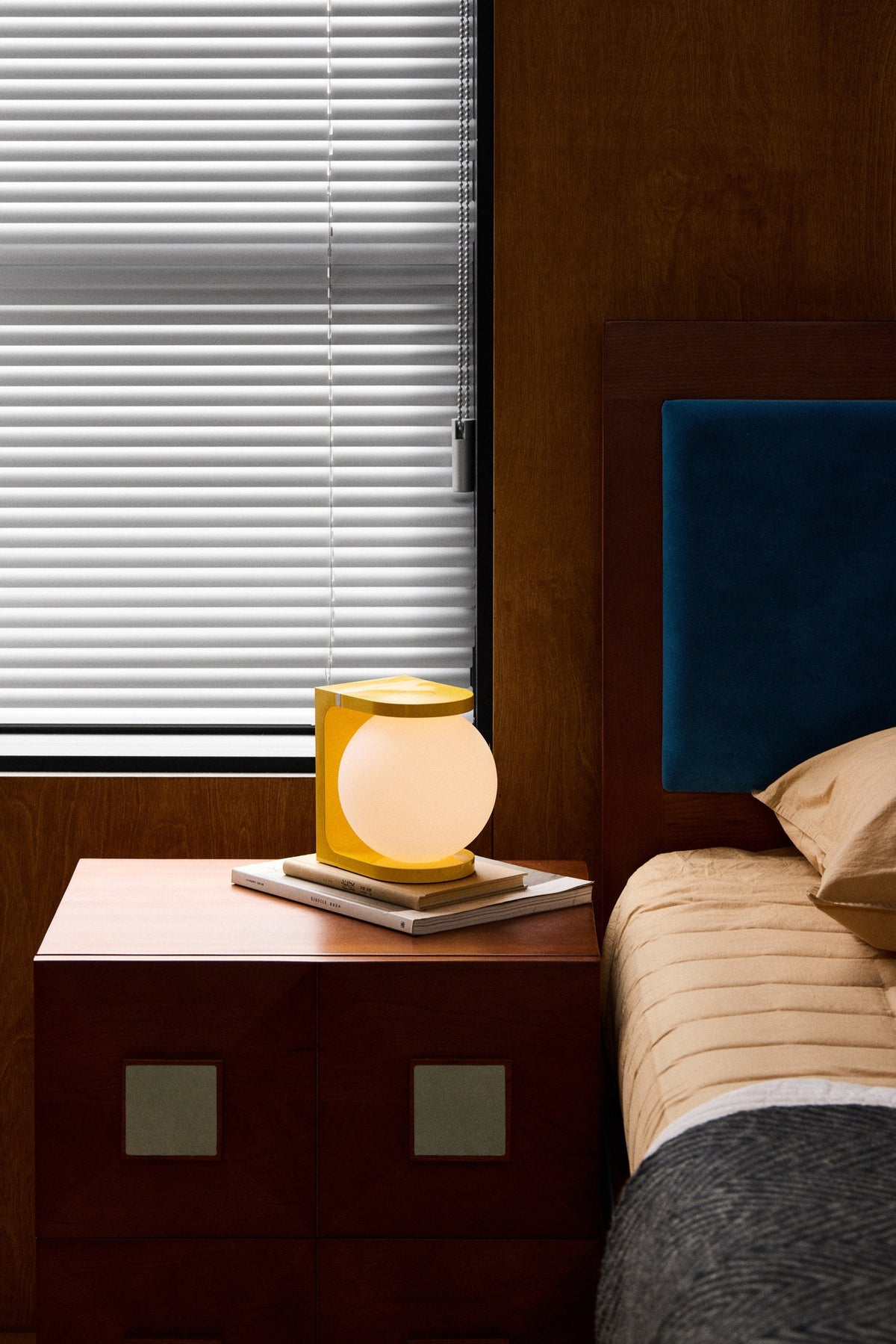Fine Lumens PLAT MAX Table Lamp Sunshine Yellow