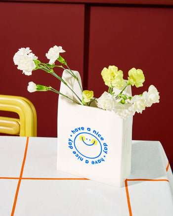 Fluid Market Bag Vase