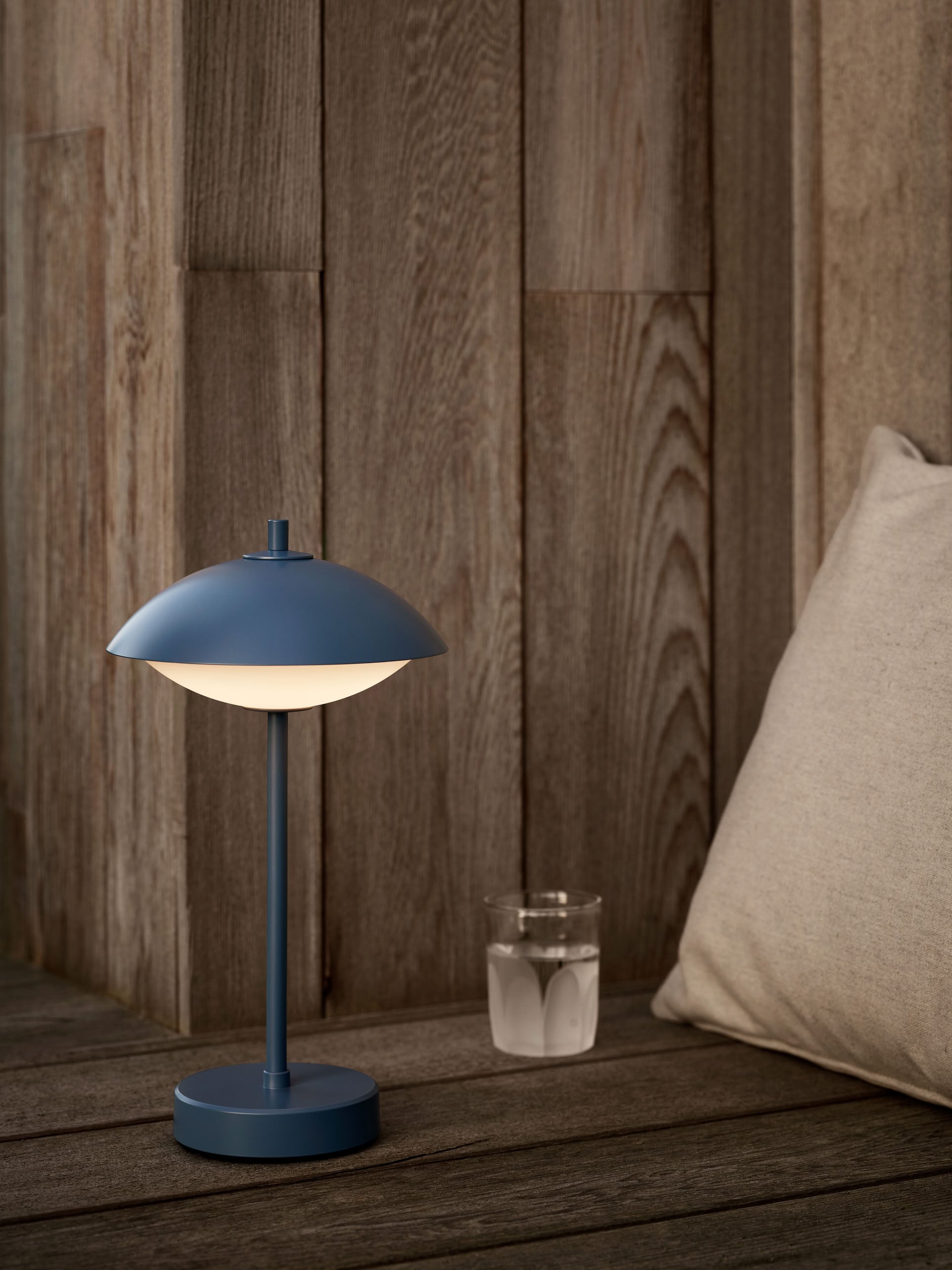 Fritz Hansen Clam Portable Lamp Dusk Blue