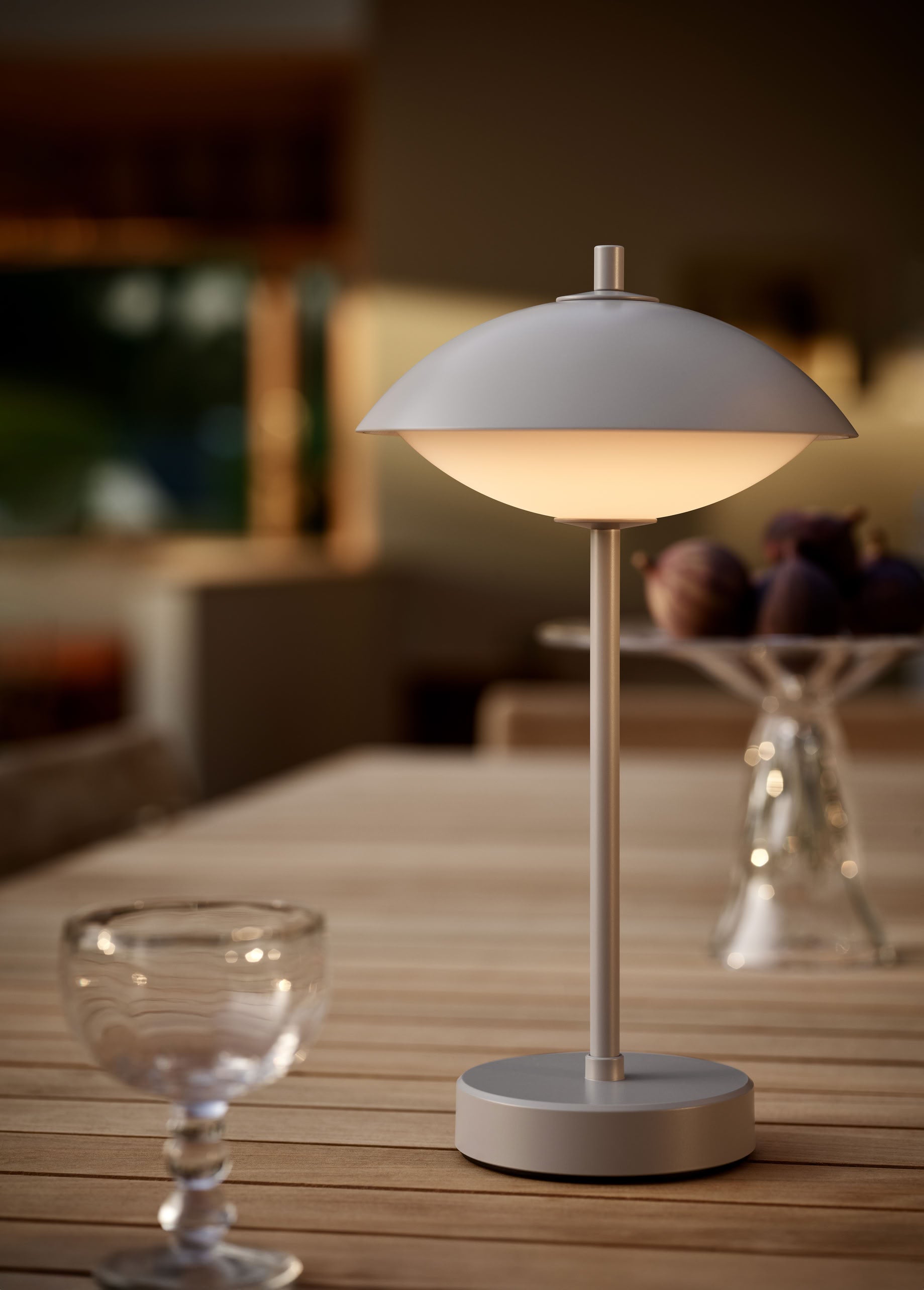 Fritz Hansen Clam Portable Lamp Nine Grey