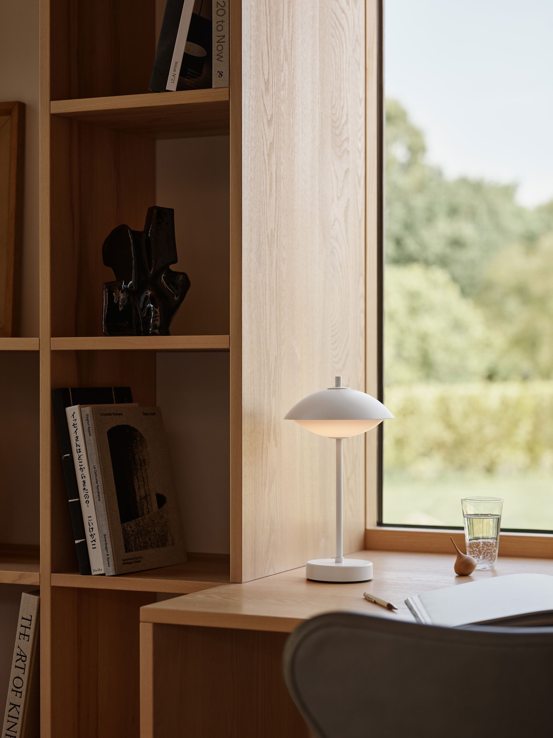 Fritz Hansen Clam Portable Lamp White