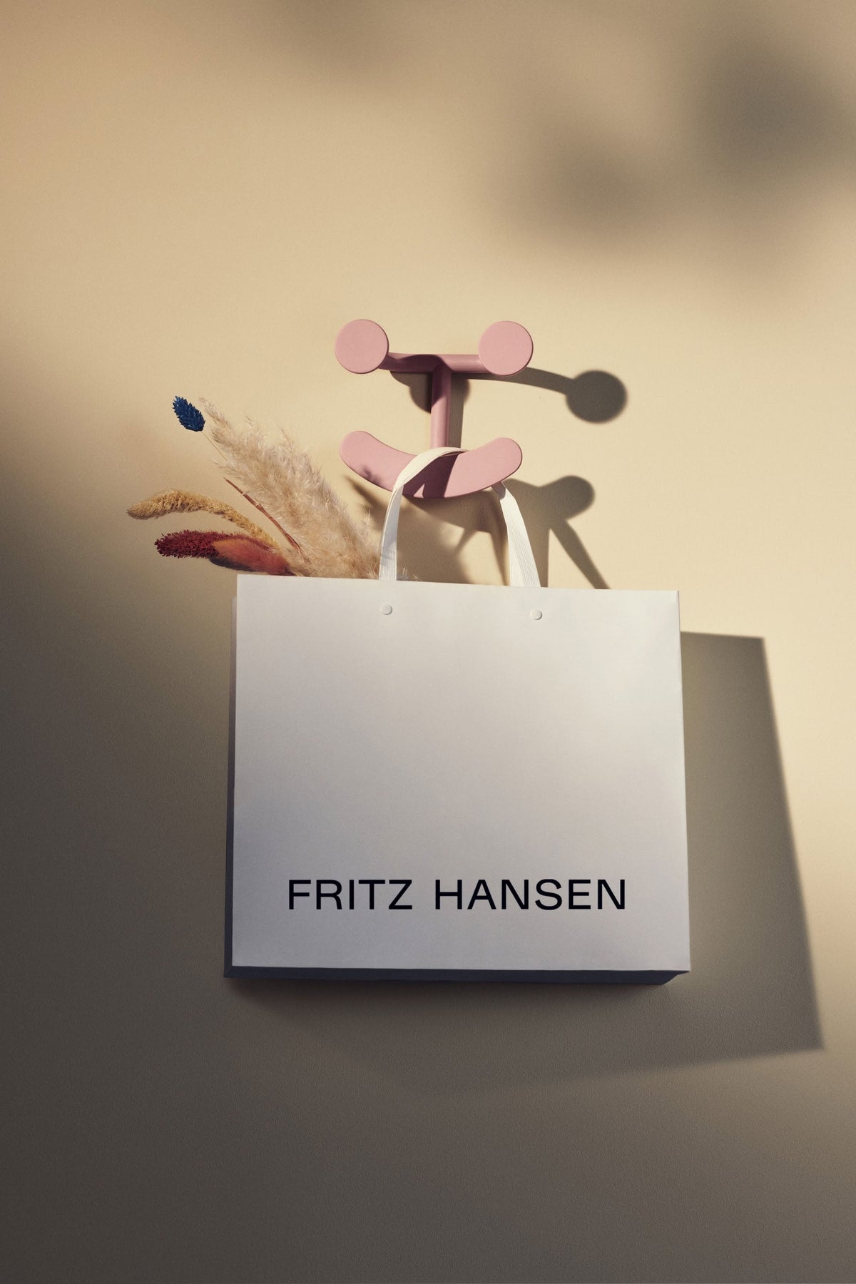 Fritz Hansen Happy Hook Blush