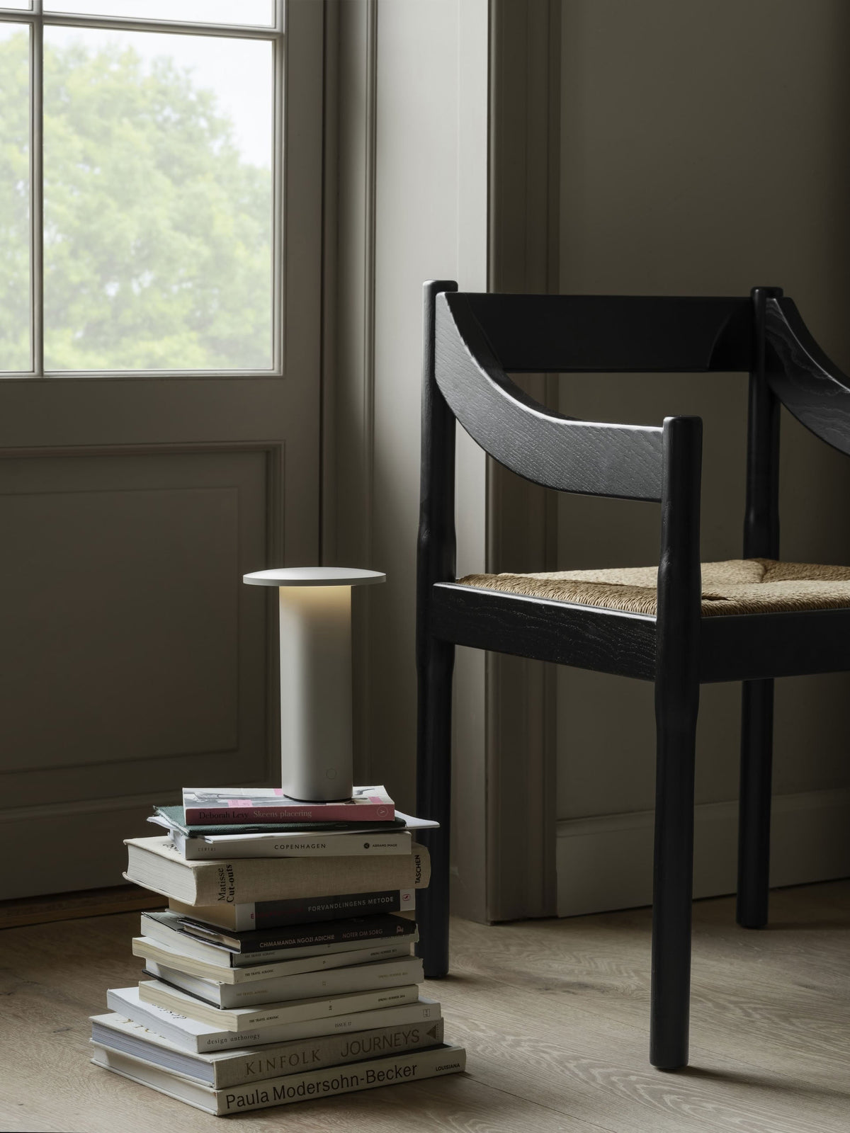 Fritz Hansen Solae Portable Lamp Warm Grey