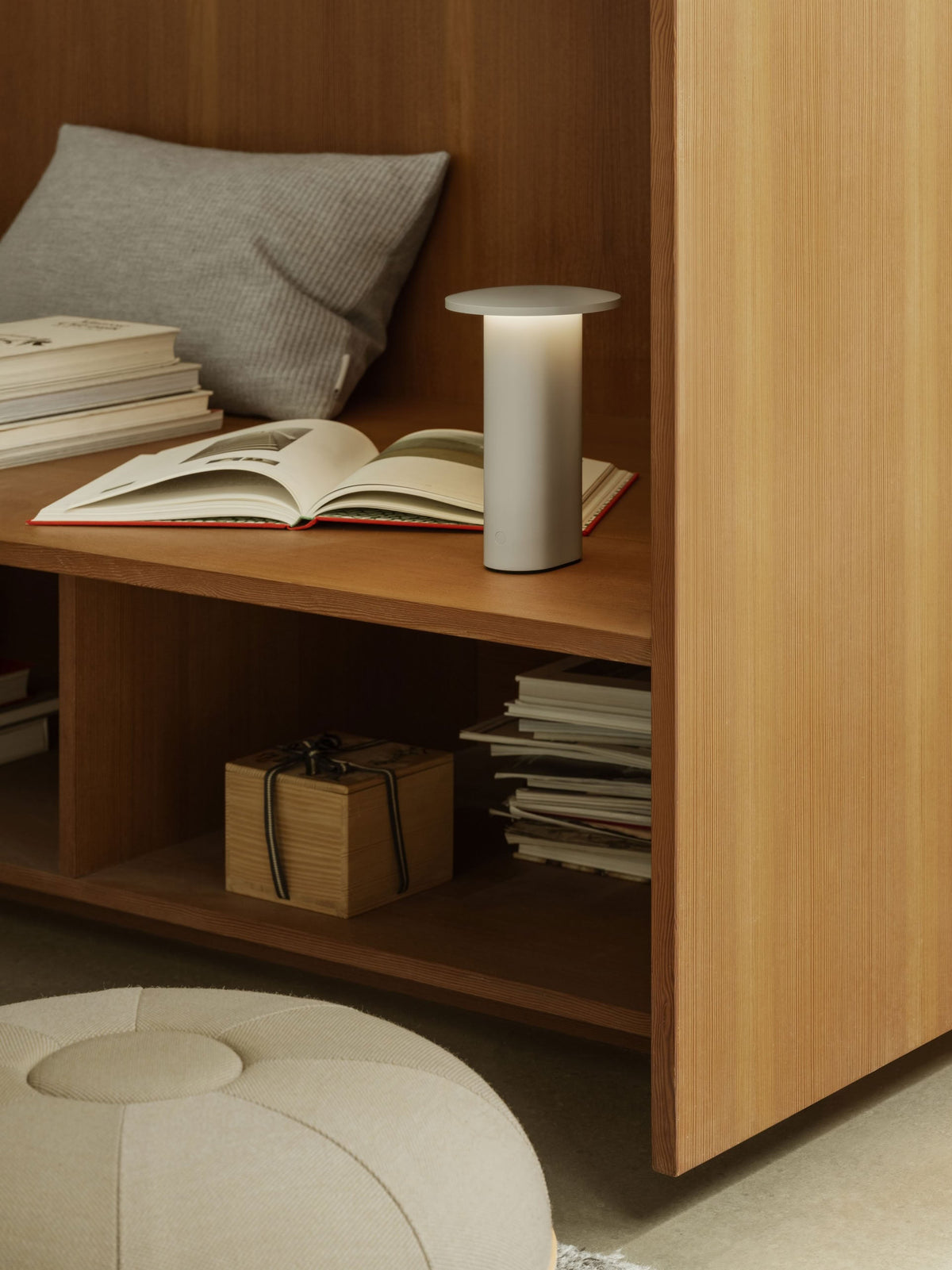 Fritz Hansen Solae Portable Lamp Warm Grey