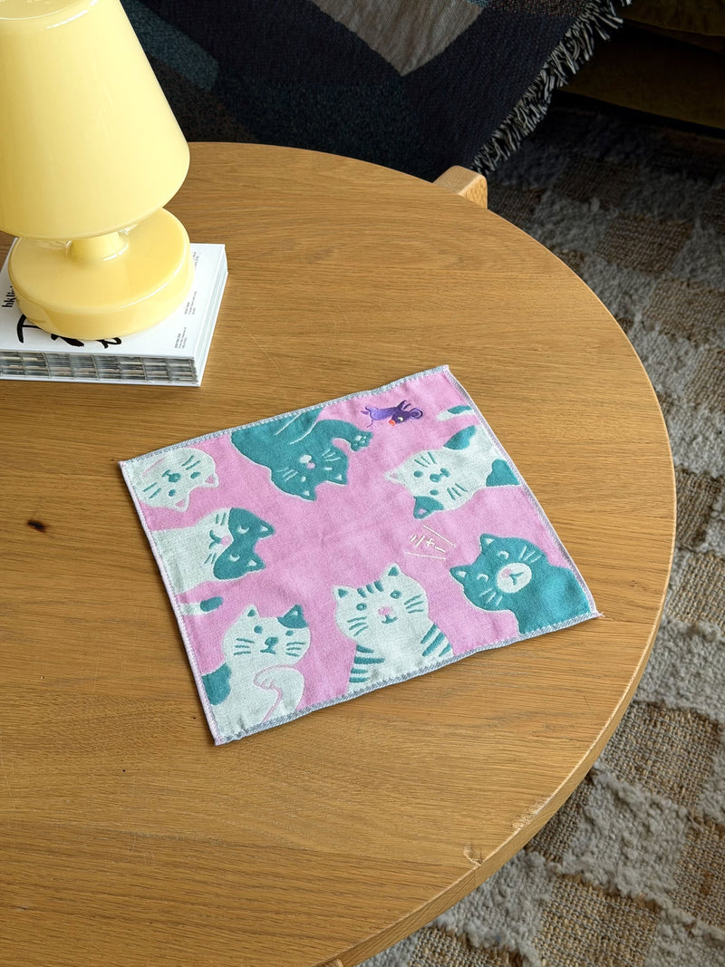 Hightide New Retro Gauze Handkerchief - Cat