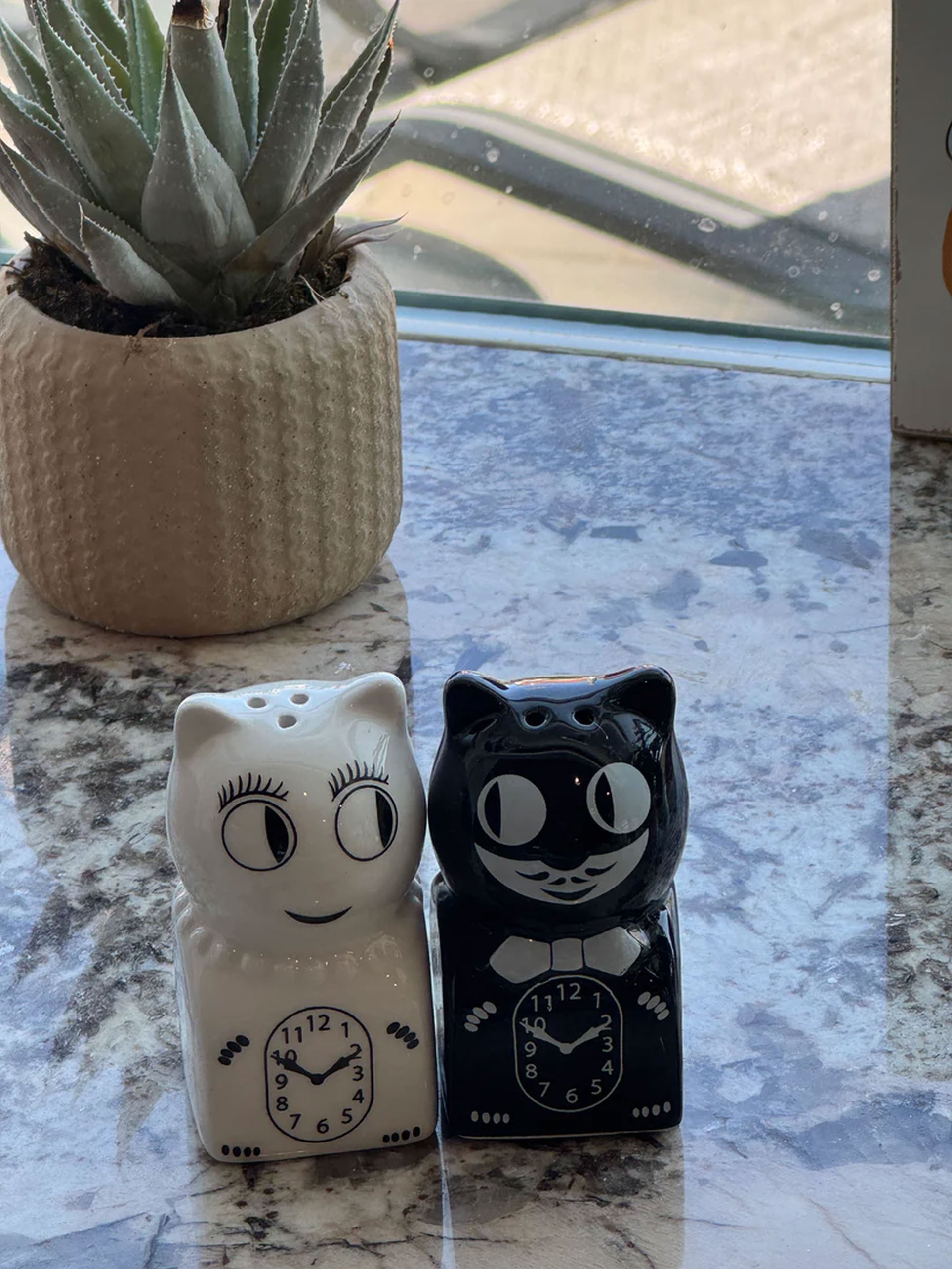 Kit-Cat Klock Kit-Cat Salt & Pepper Set