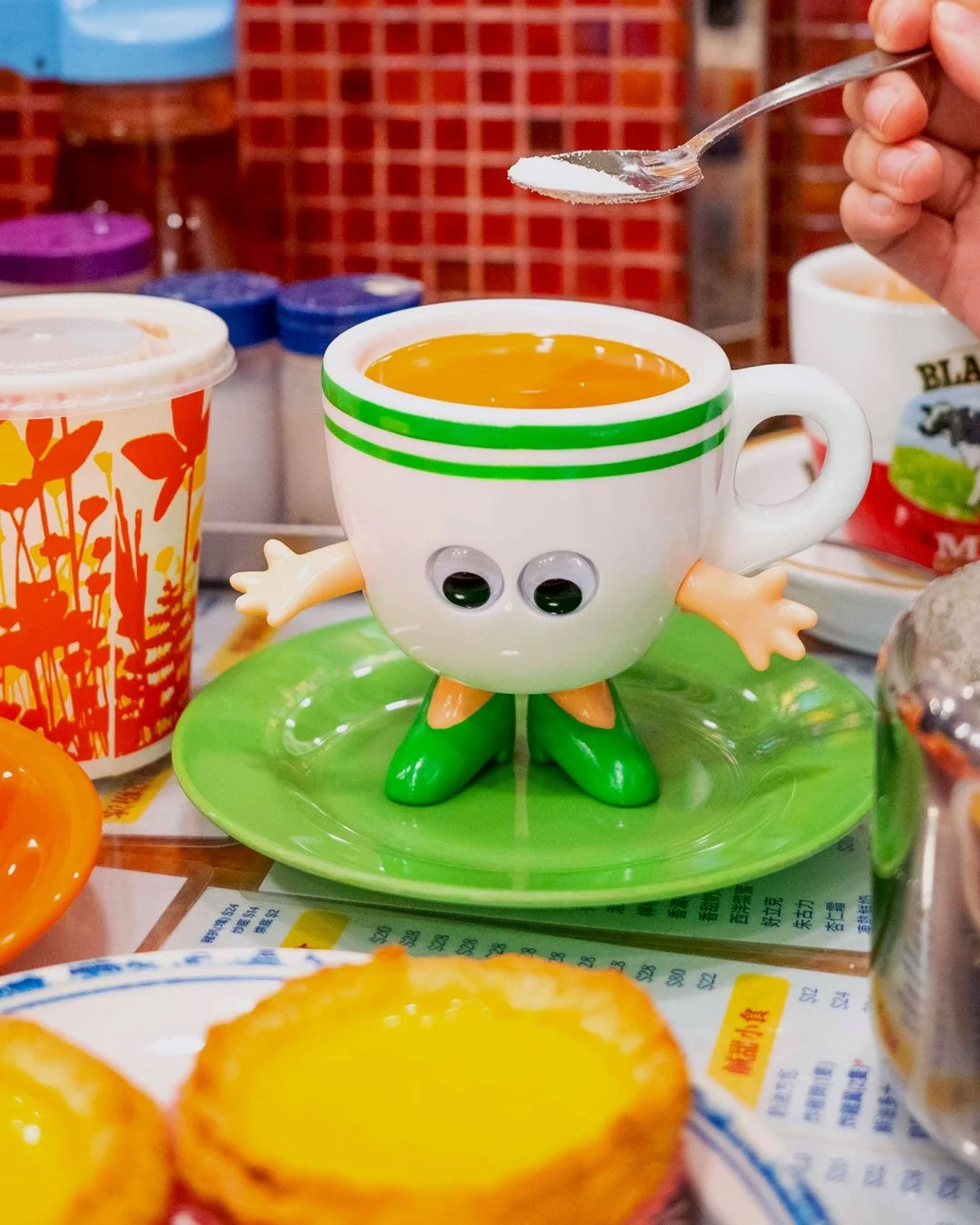 Leeeeee Toy Milk Teeeeeea