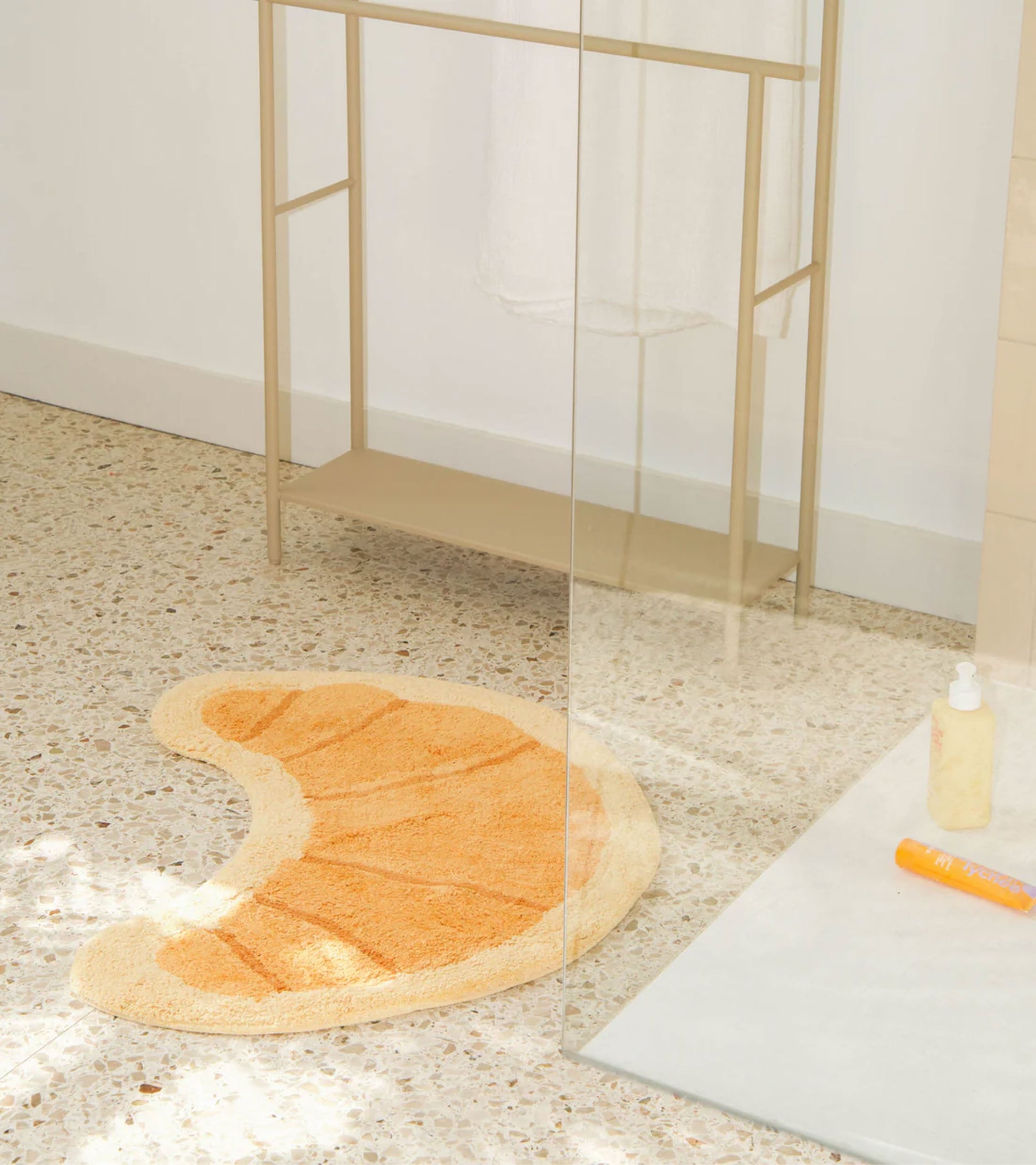 L'expressionist Croissant Bath Mat