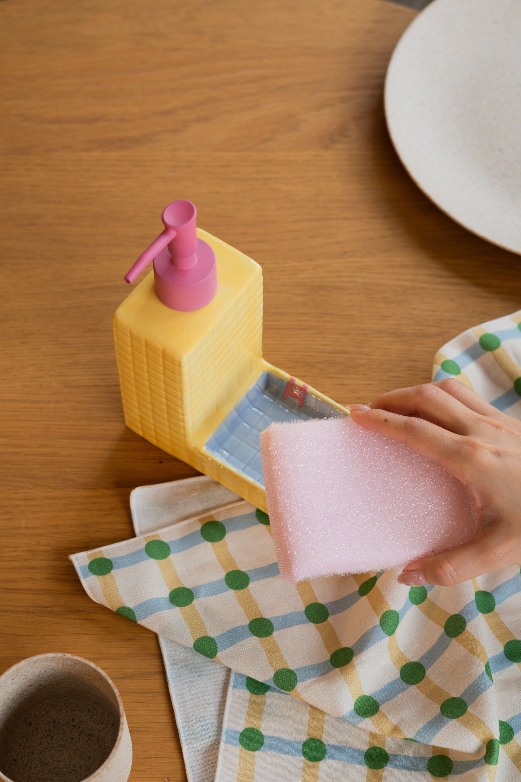 L'expressionist Pool Soap Dispenser