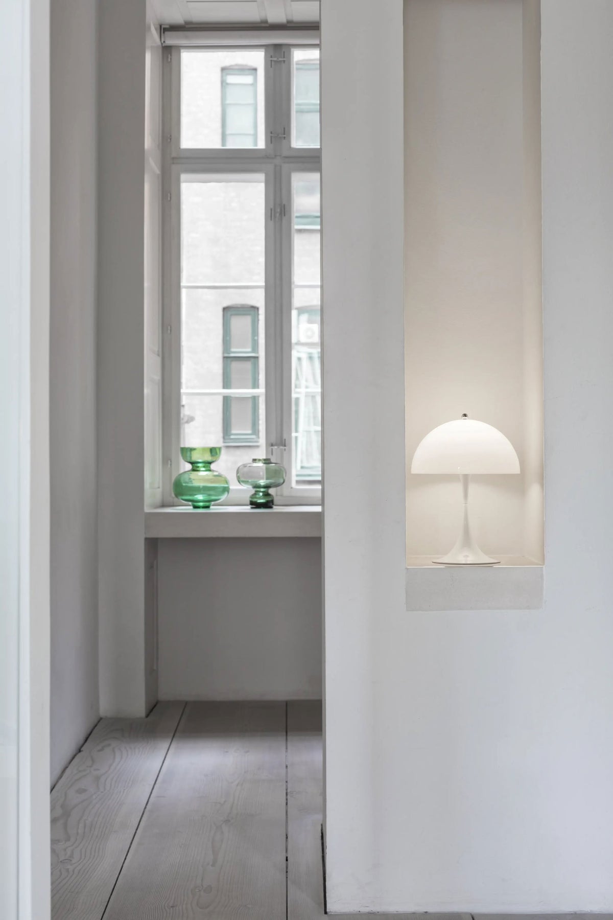 Louis Poulsen Panthella 250 Portable Table Lamp V3 Opal White