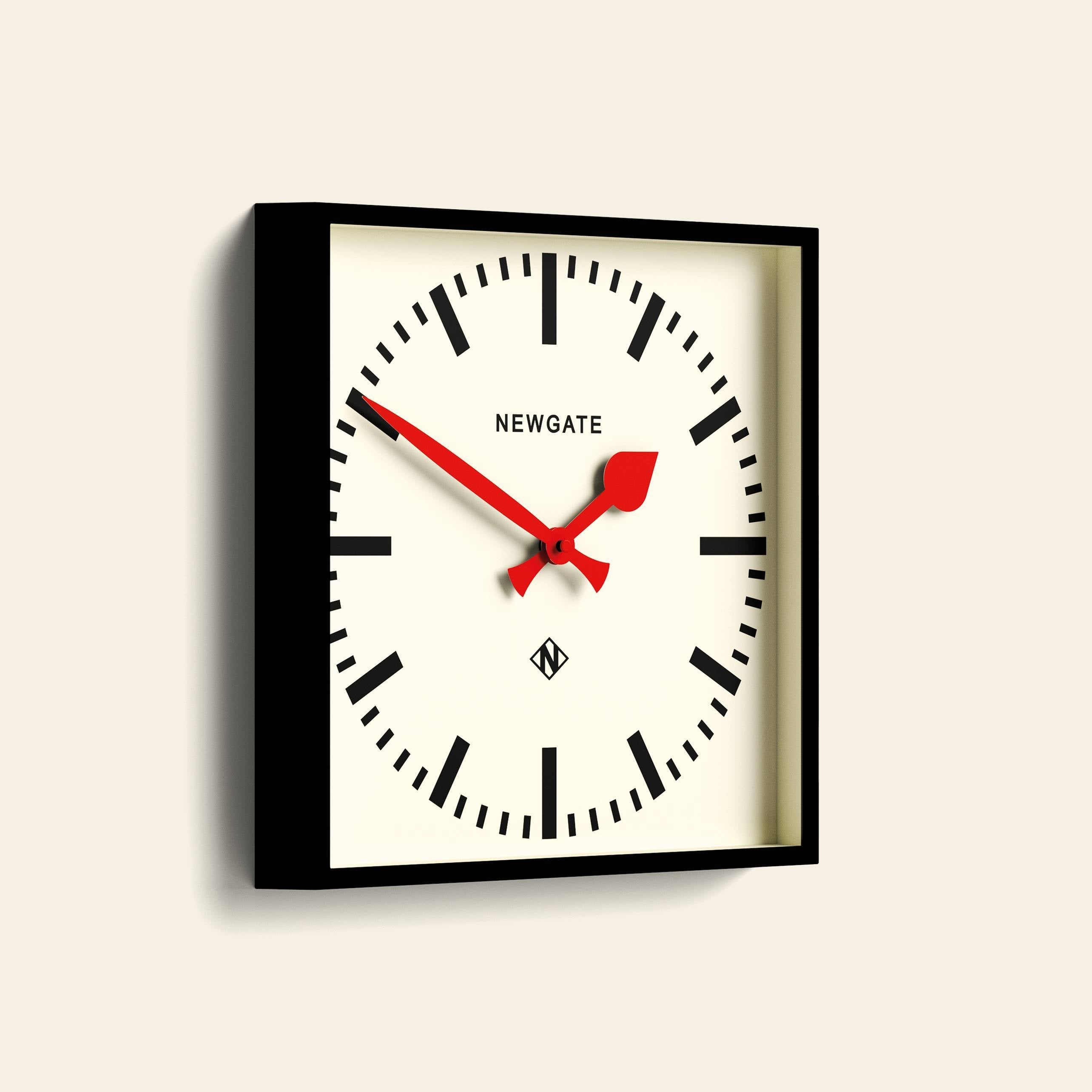 Newgate Mr Clarke Orologio Parete Legno Chiaro 40cm Silent Newgate Mr Clarke Orologio Parete Legno Chiaro 40cm Silent