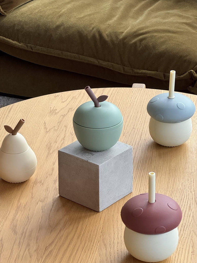 OYOY Living Design Apple Cup - Green