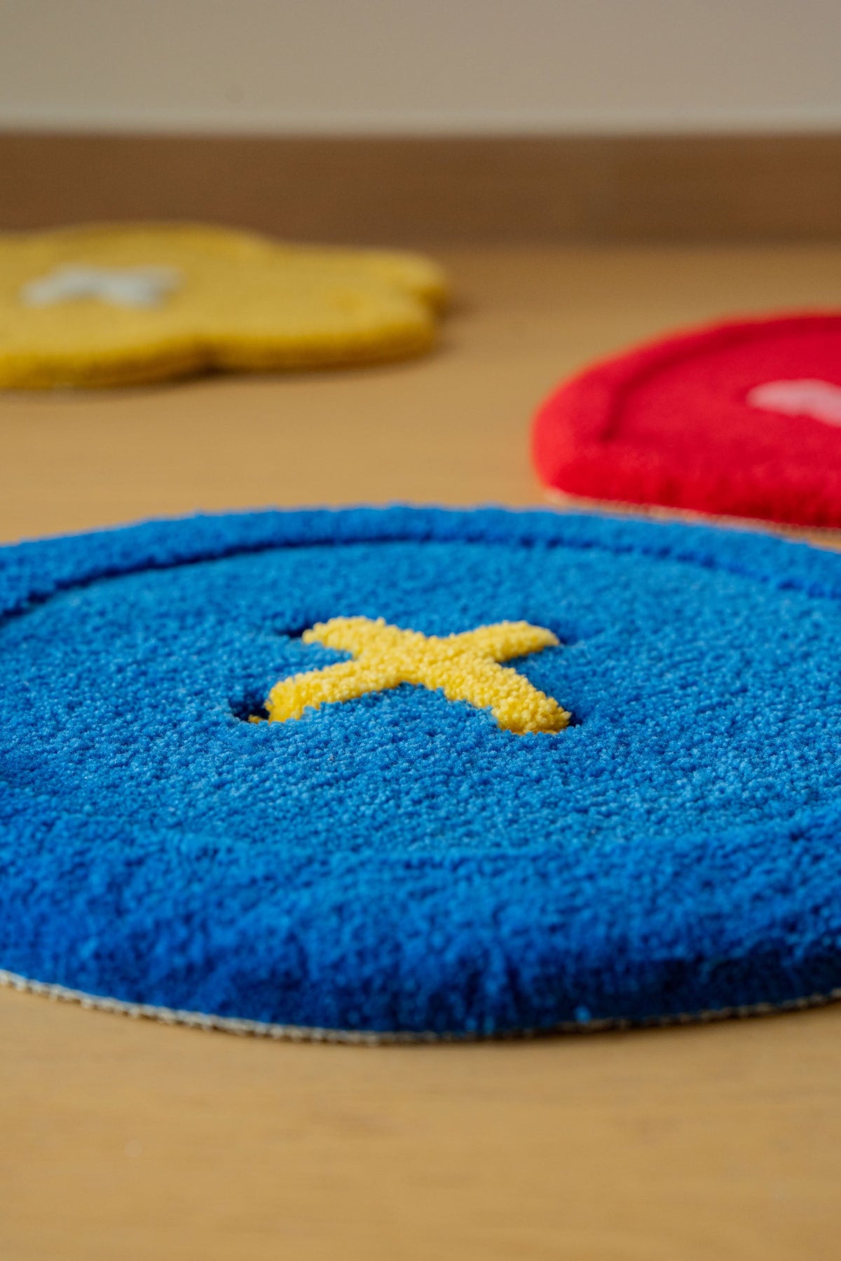 Ordinary Daily Design Flower Button Rug Yellow