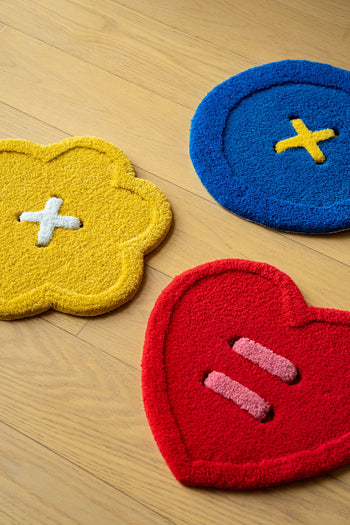 Ordinary Daily Design Heart Button Rug Red