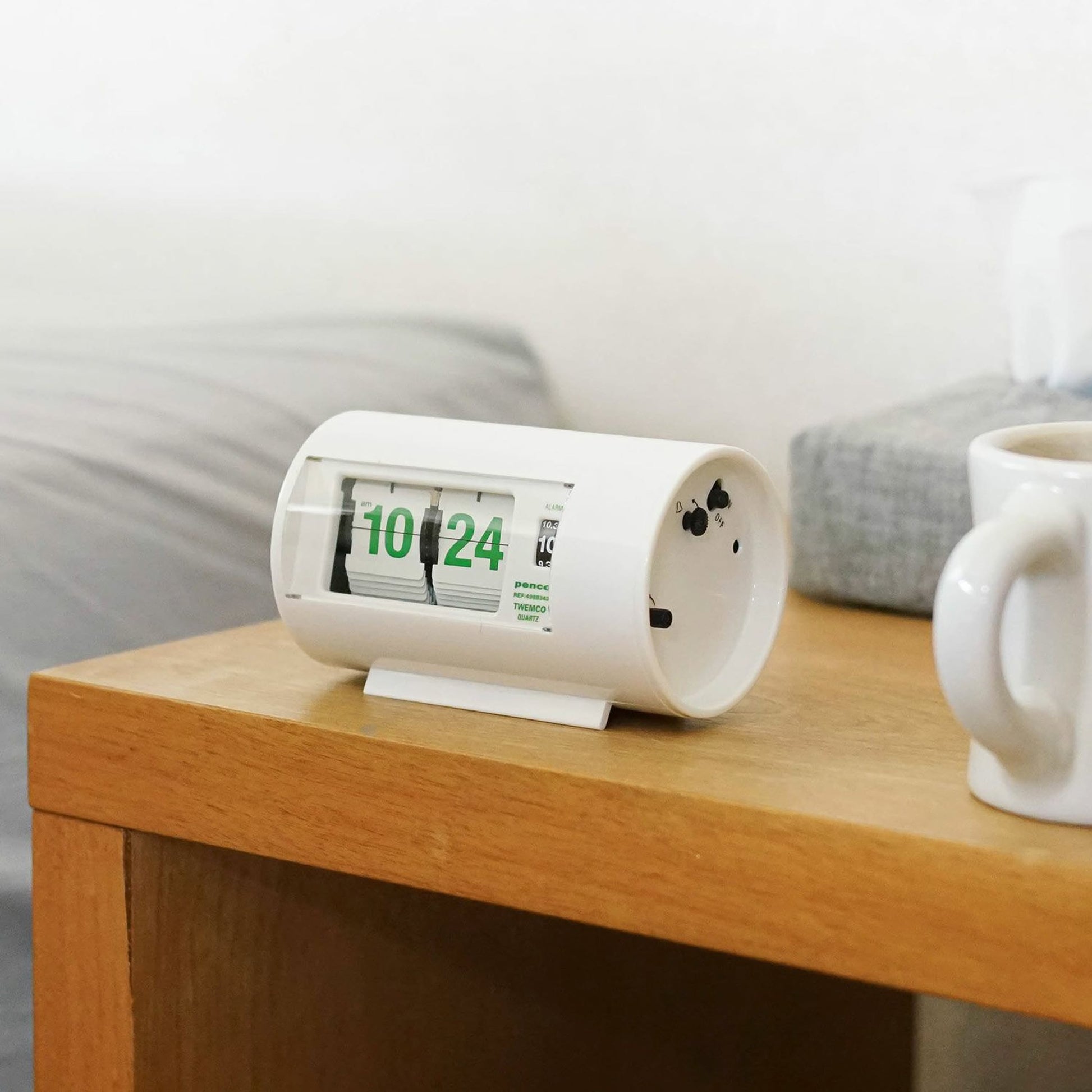 Penco Penco x TWEMCO Desk Clock White
