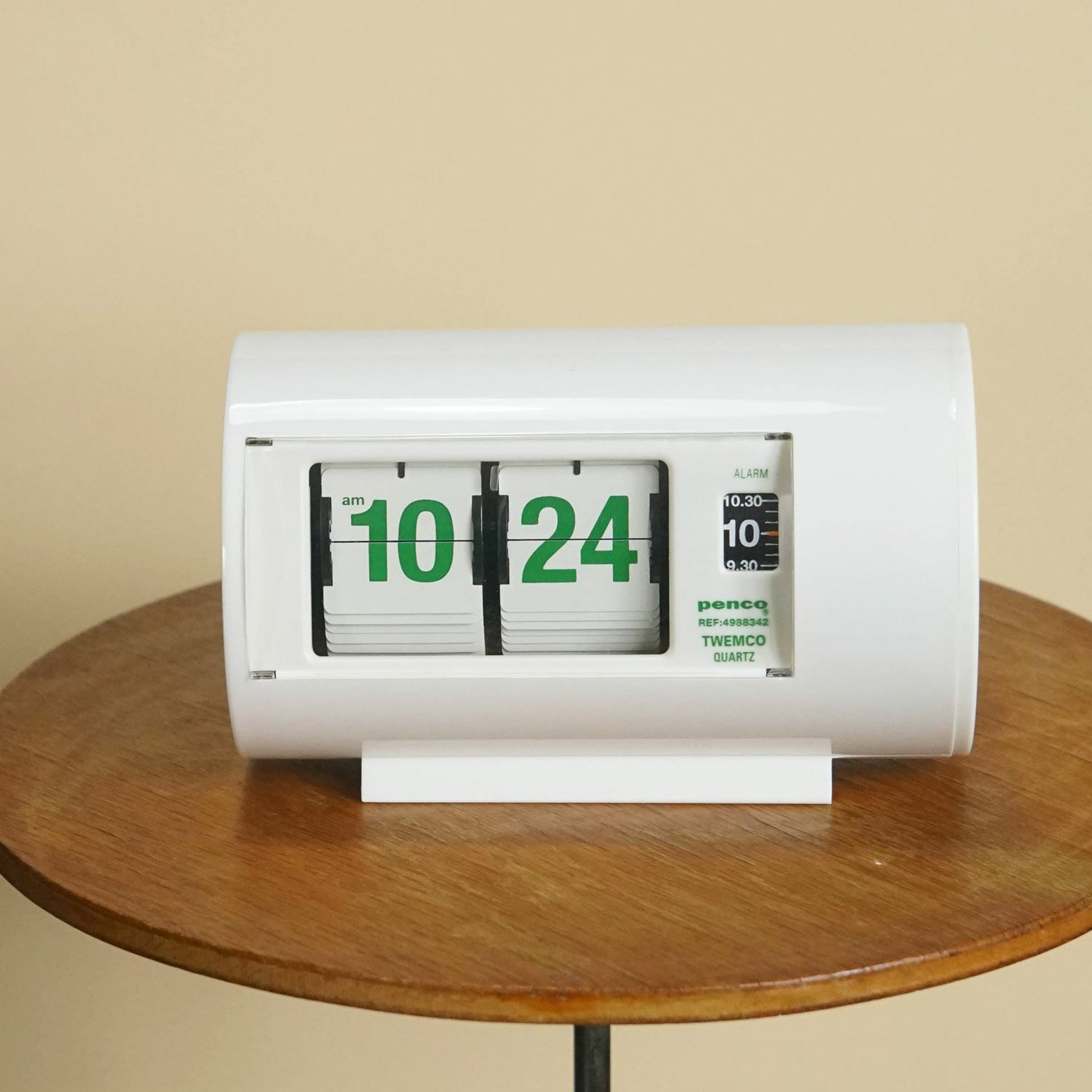 Penco Penco x TWEMCO Desk Clock White