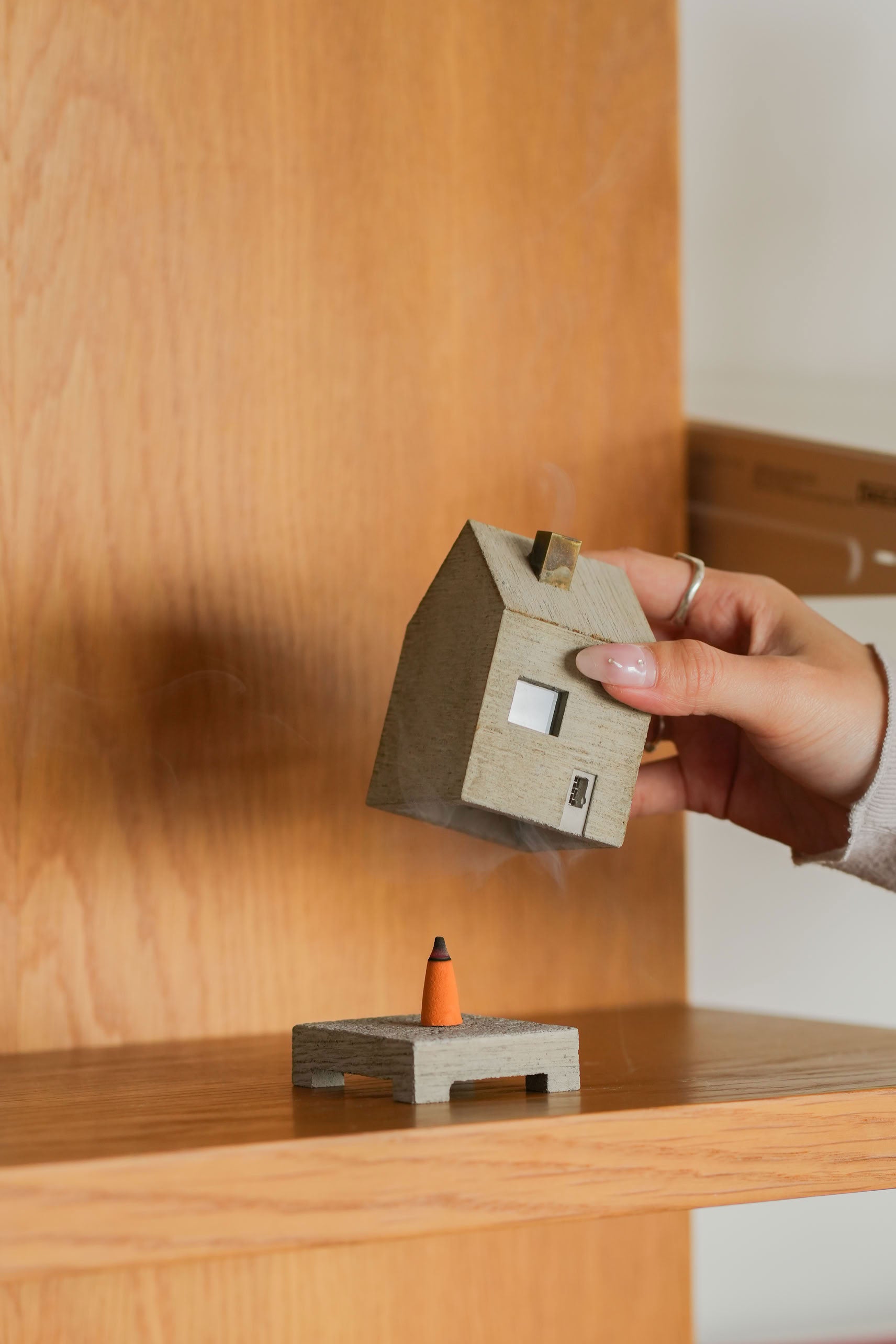 Pull Push Products. House Incense Pot Natural