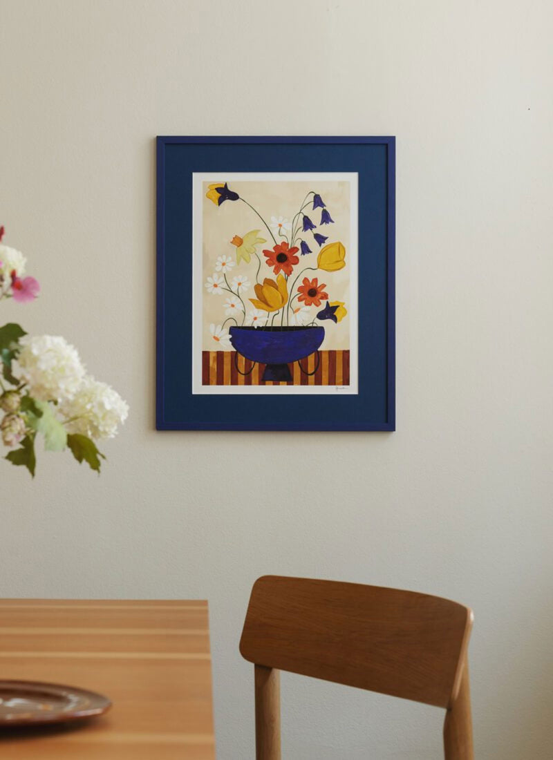 The Poster Club Frankie Penwill - Colourful Bunch in Blue Vase (30x40) - Poster