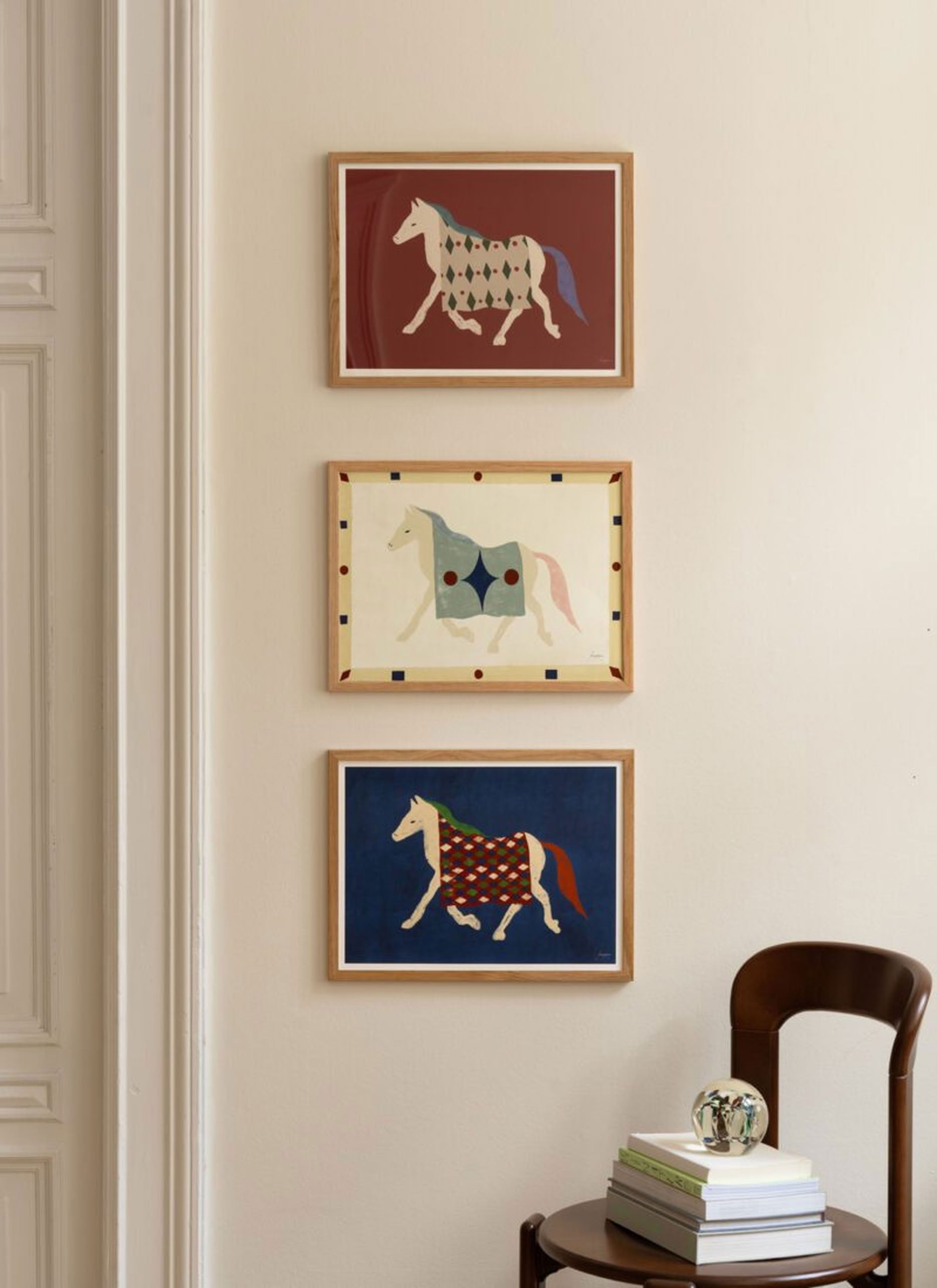 The Poster Club Lucrecia Rey Caro Horse Bordo (30x40) Poster