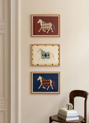 The Poster Club Lucrecia Rey Caro Horse Bordo (50x70) Poster