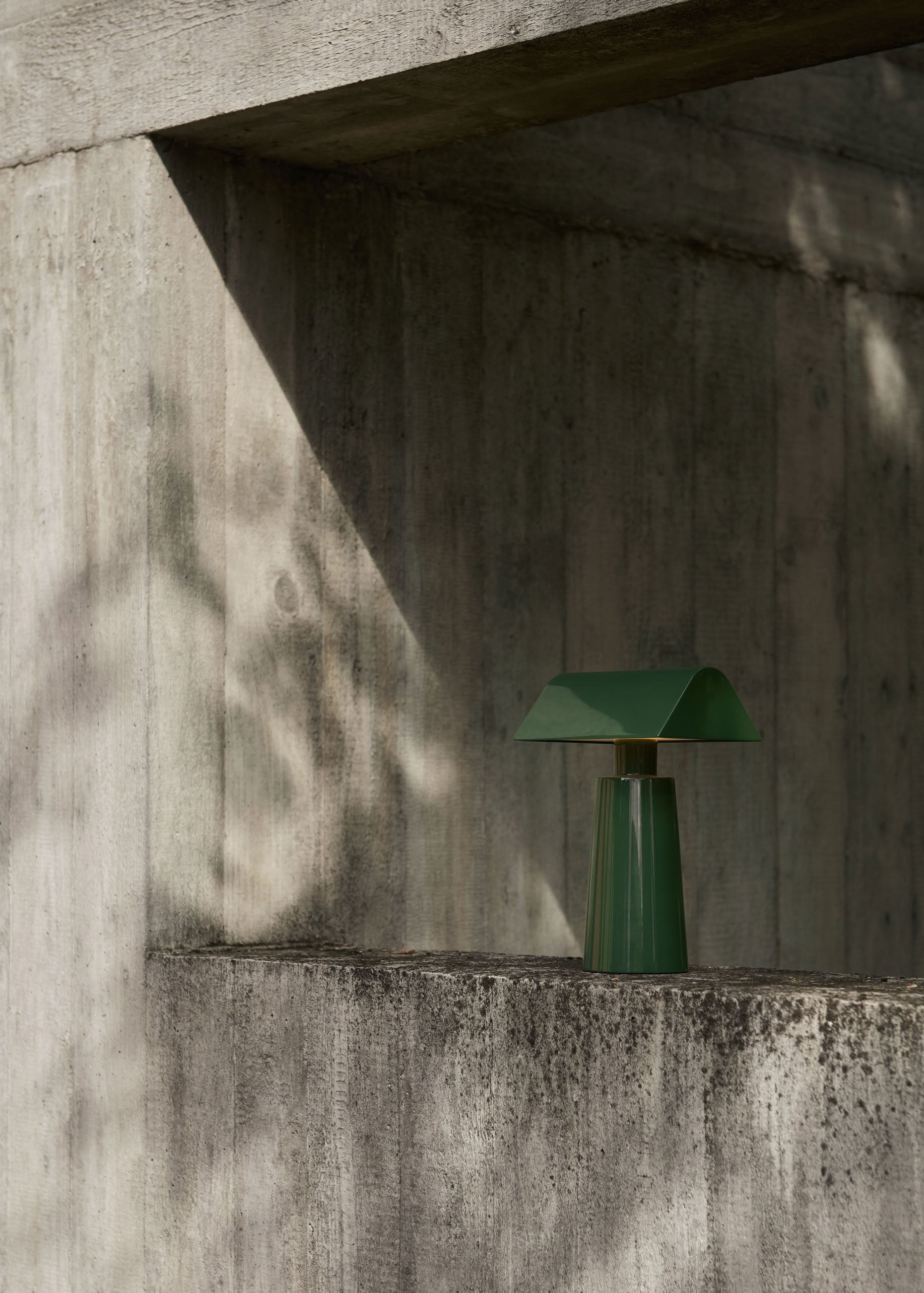 &Tradition Caret MF1 Portable Table Lamp Forest