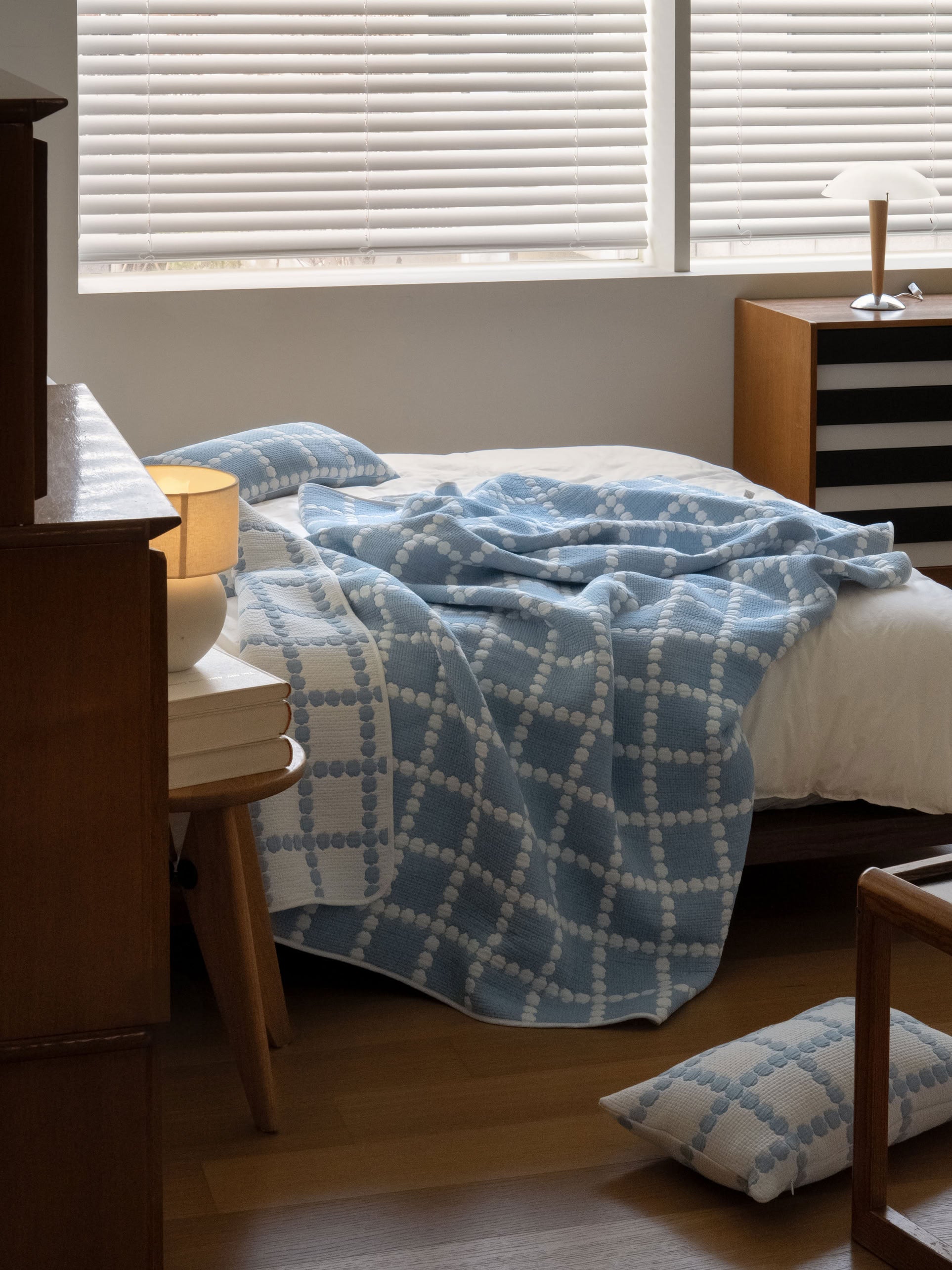 WARMGREY TAIL Blossom Check Cotton Modal Blanket Blue
