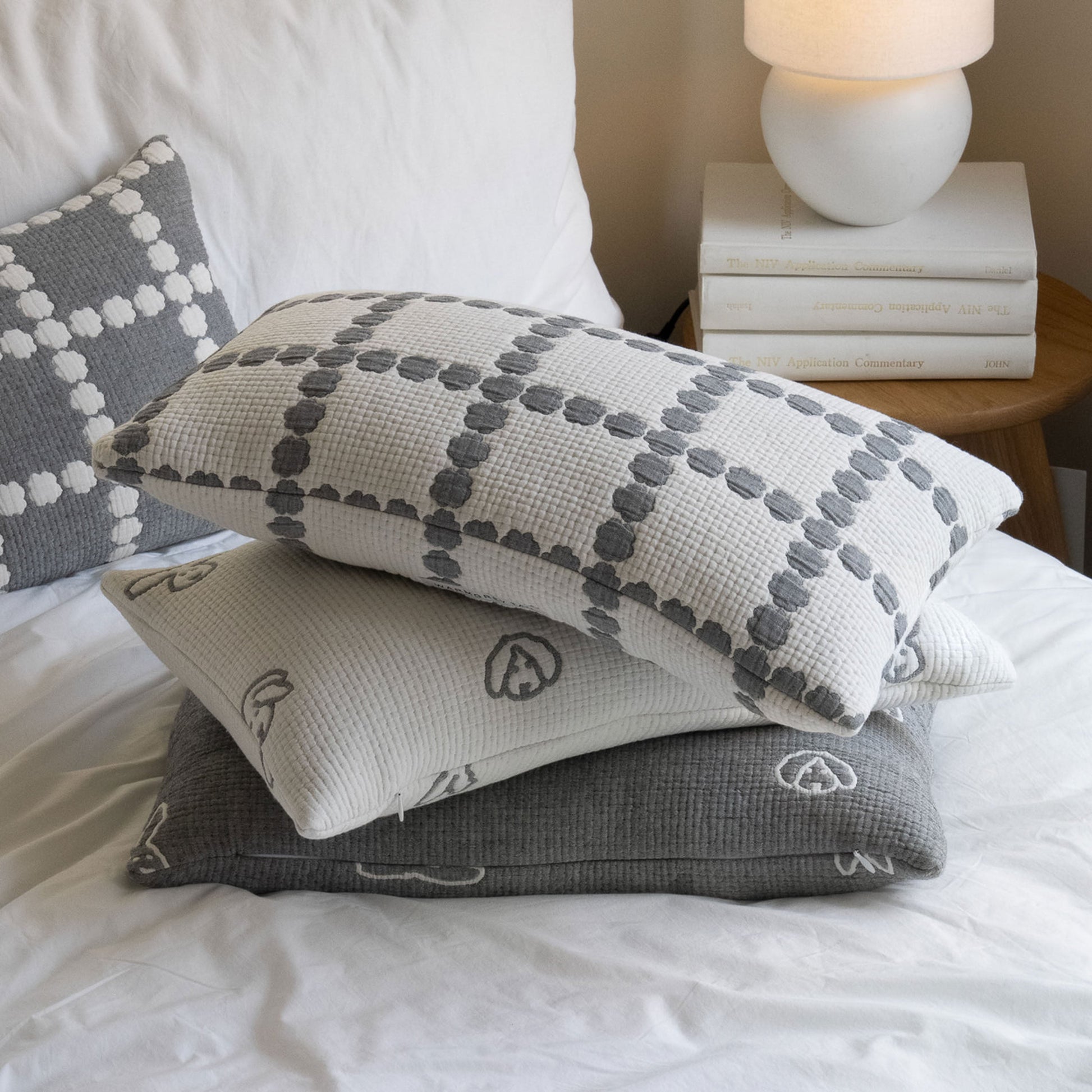 WARMGREY TAIL Blossom Check Cotton Modal Cushion & Pillow Case Warmgrey Line