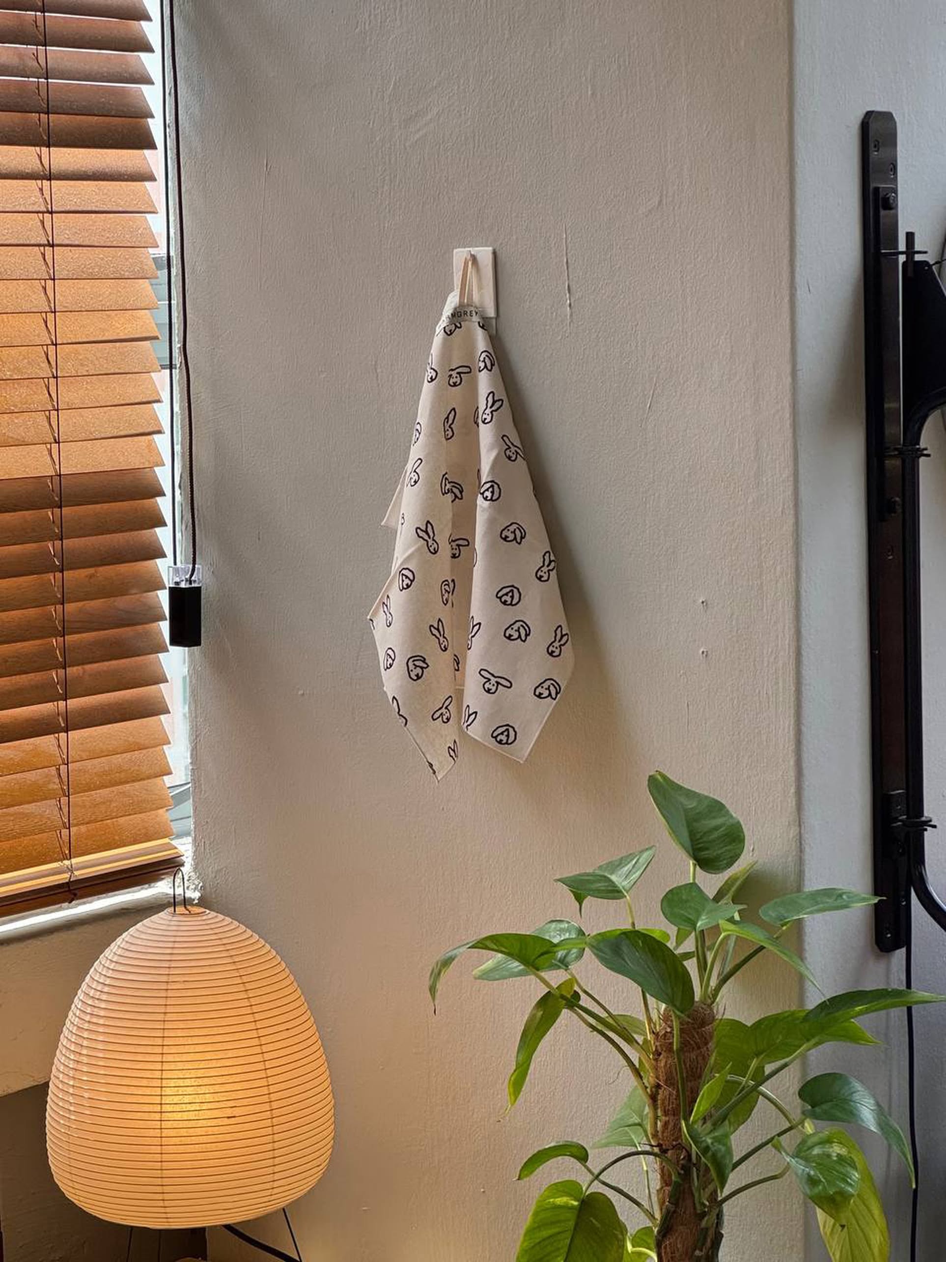 WARMGREY TAIL Bunny Bunny Kitchen Cloth 2