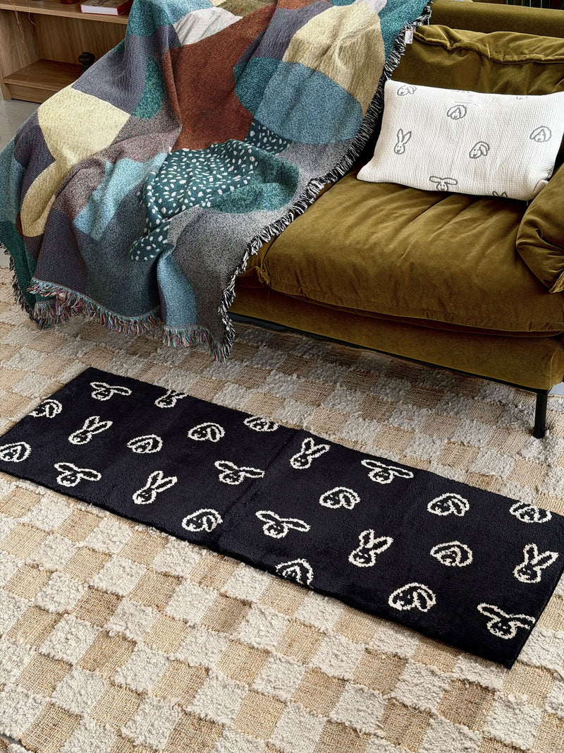 WARMGREY TAIL Bunny Bunny Rug (140x45) - Black