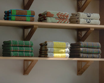 WARMGREY TAIL Indian Runner Ducks Hand Towel Cream