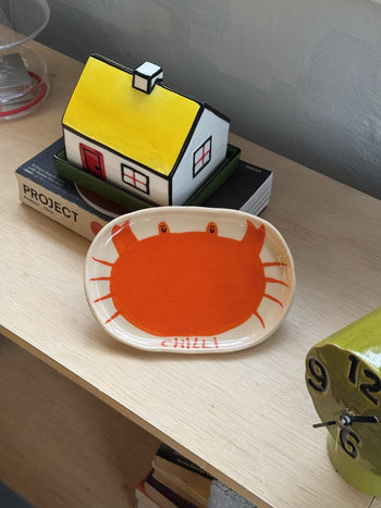 Wobbly Studio Happy Things Plate Happy Chilli Crab