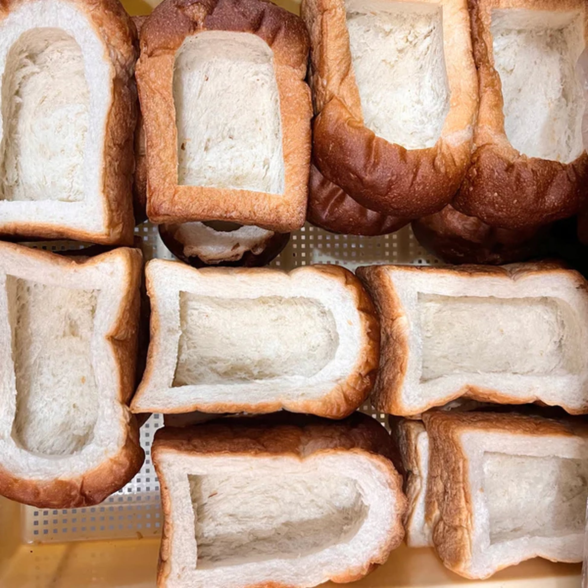 Yukiko Morita Pampshade Toast B Bread Lamp