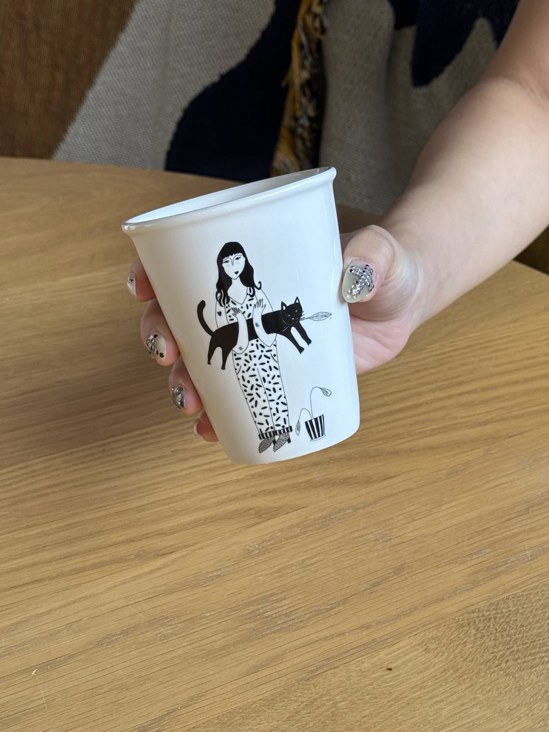 helen b Black Cat Cup