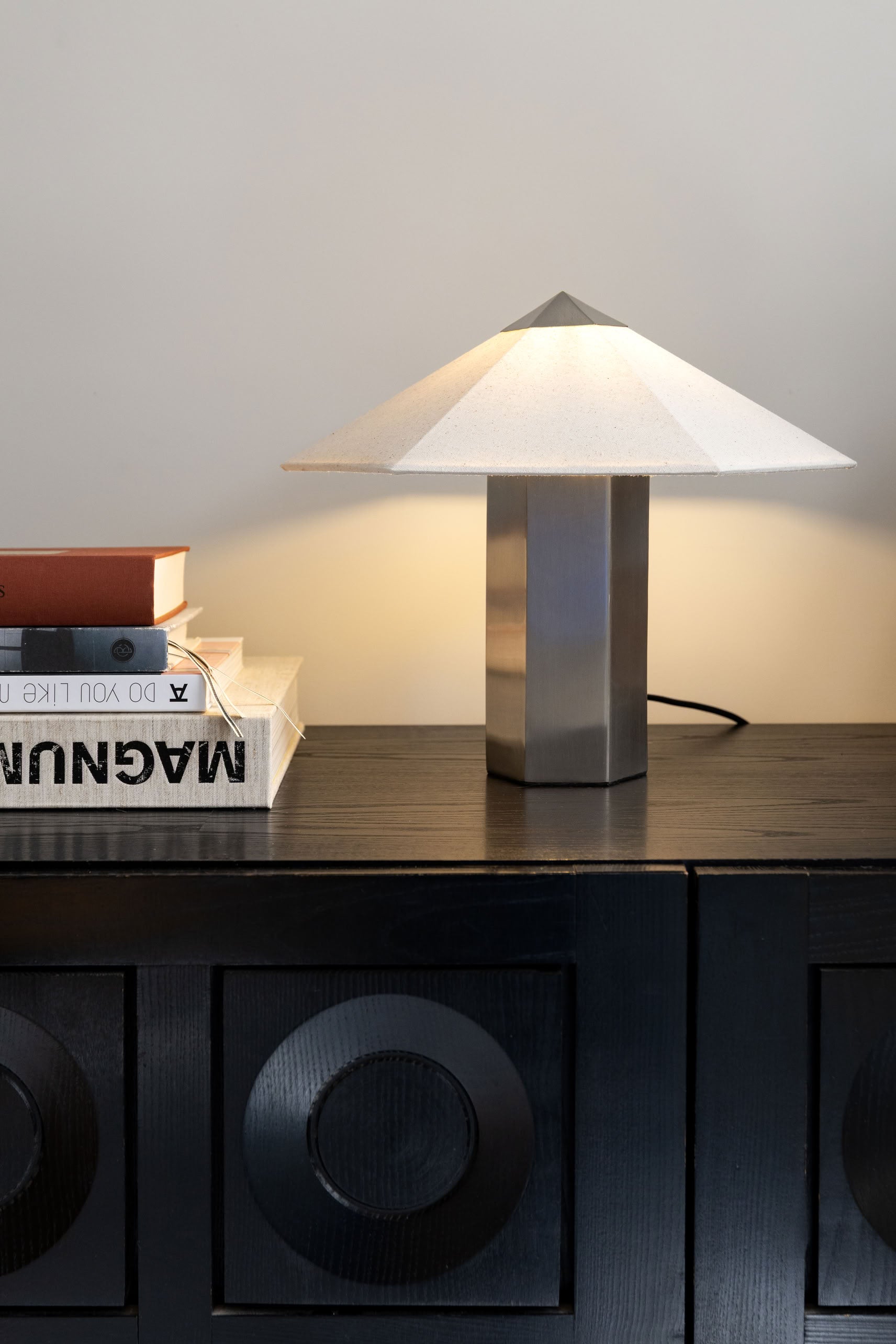 &klevering Phira Table Lamp - Brushed Steel