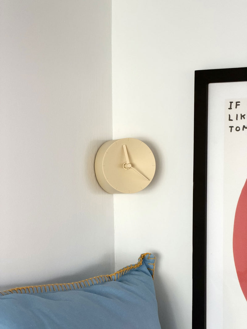 mosery Corner Clock
