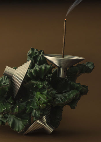 ode Spira Incense Holder Set